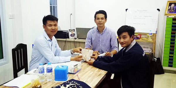 รุ้ง กับ มันส์