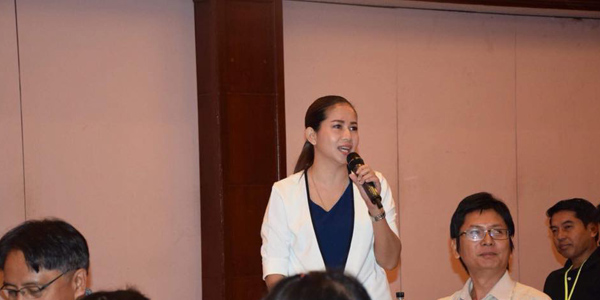 กระเตงลูกน้อยดูที่ ใจมากๆ คนรอบข้าง บอกว่า บ้า !!